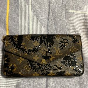 Limited edition, LV pochette felicie mono blossom.